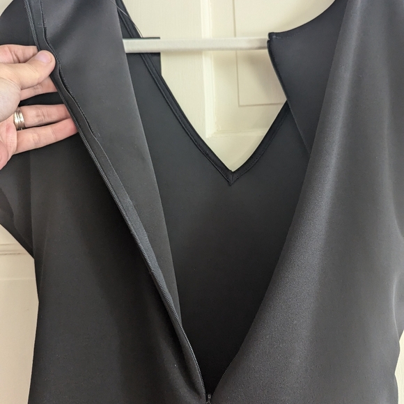 Express Jumpsuit V-neck Tie-Waist NWT - Picture 7 of 10